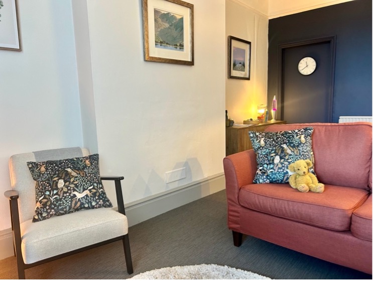 Elm Counselling therapy room showing comfortable seating and soft lighting